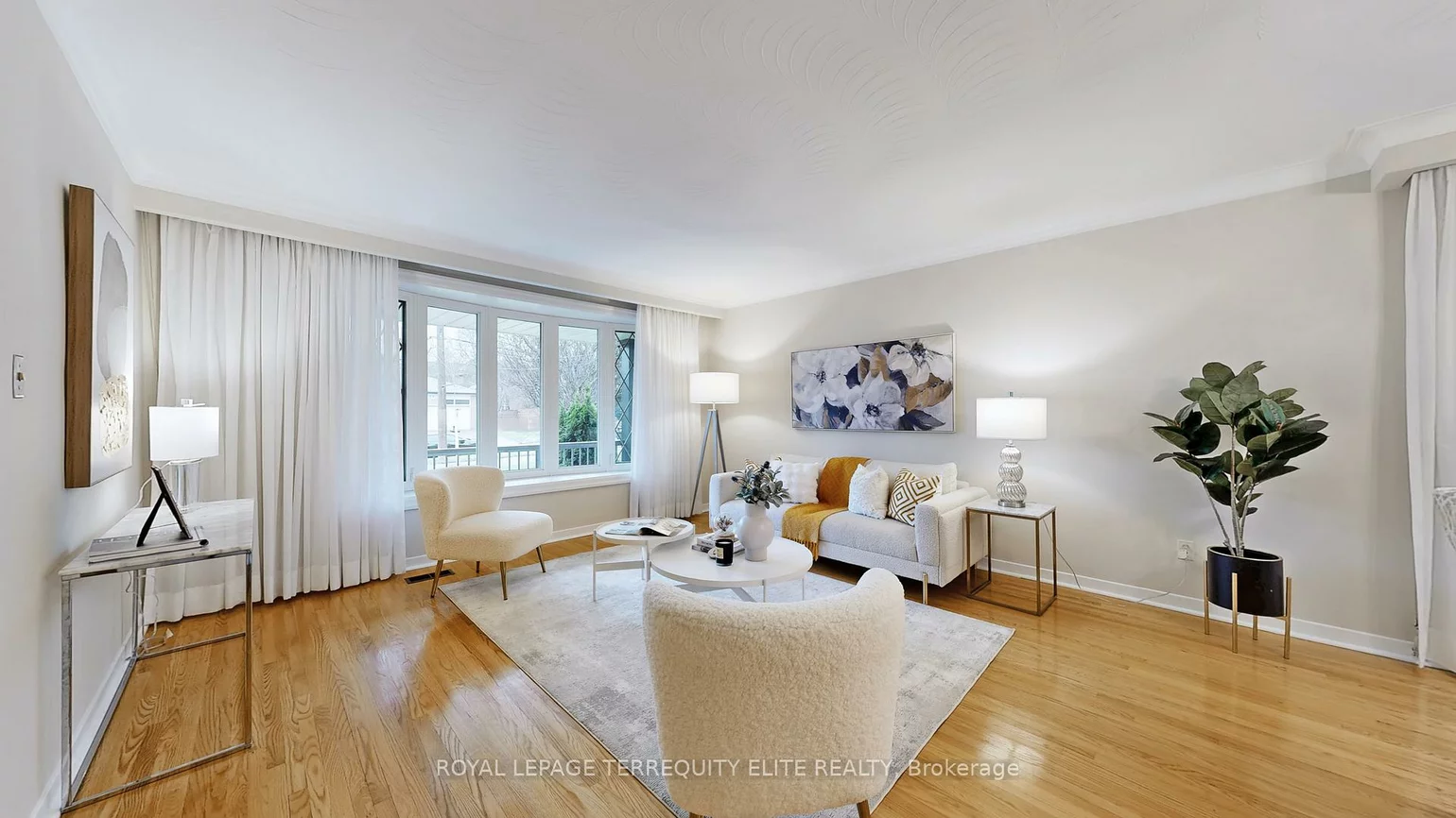 27, Doverwood, Newtonbrook East, Toronto