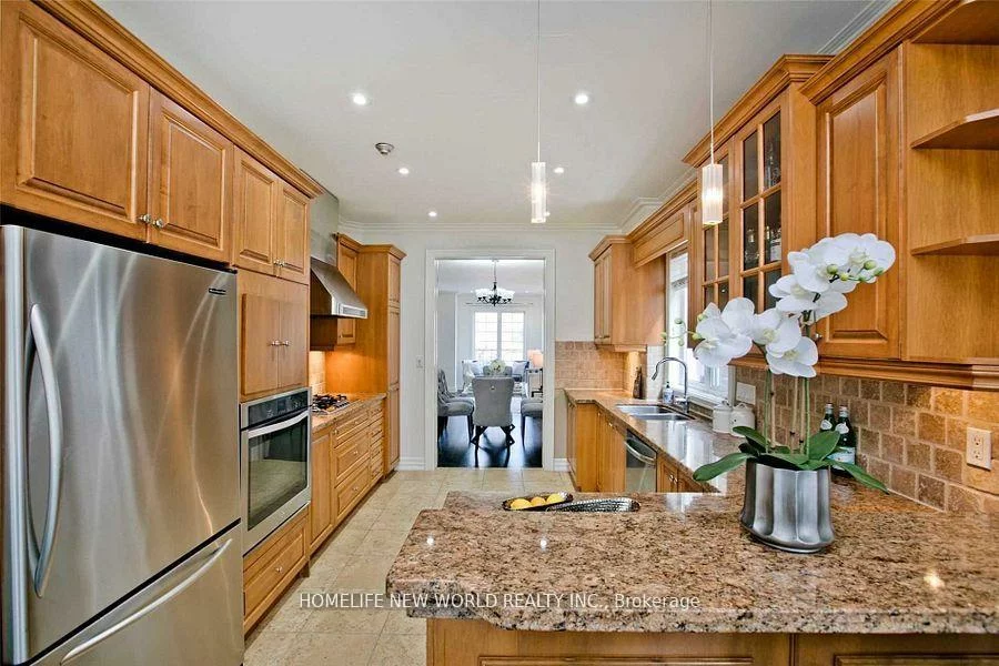 7, Roslin, Lawrence Park North, Toronto