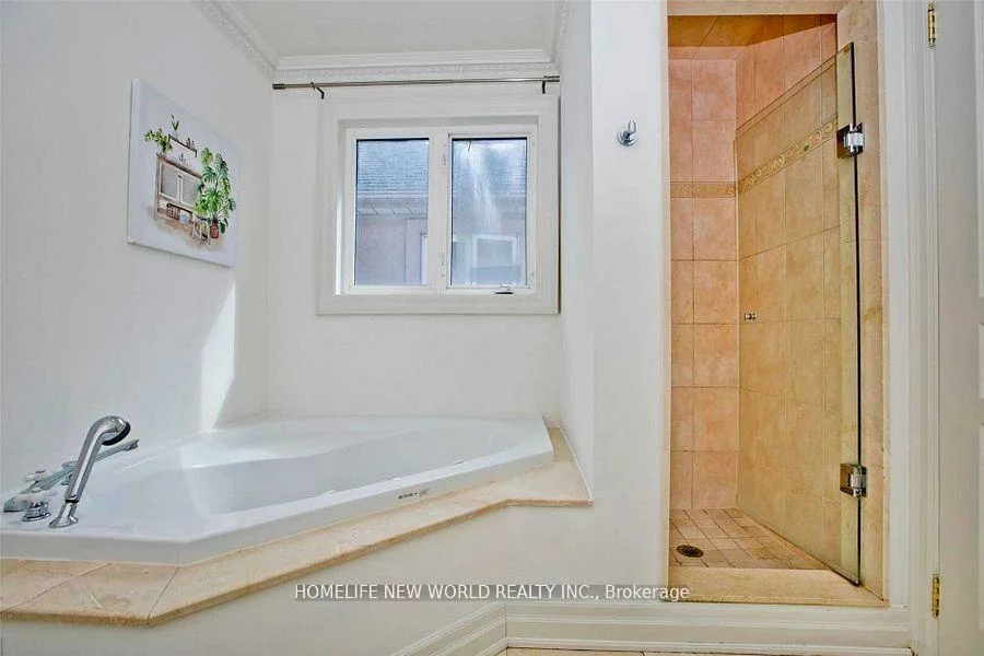 7, Roslin, Lawrence Park North, Toronto