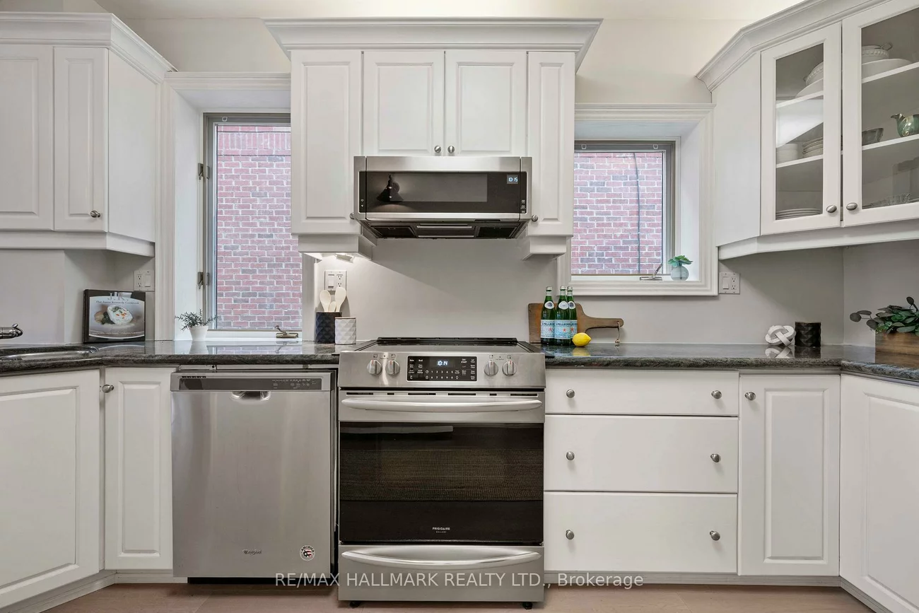 24, Glencairn, Lawrence Park South, Toronto