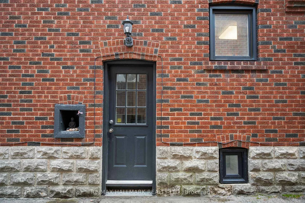 24, Glencairn, Lawrence Park South, Toronto