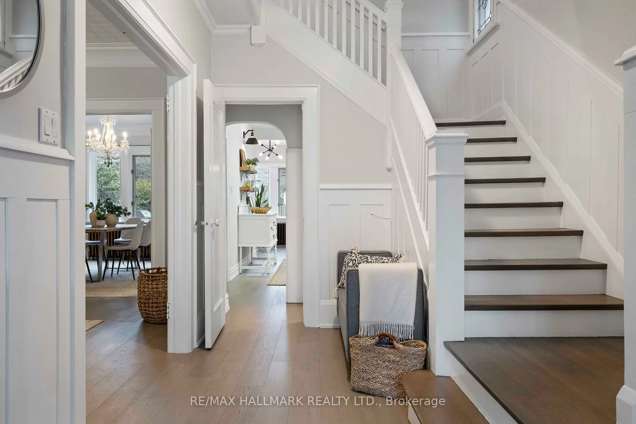 24, Glencairn, Lawrence Park South, Toronto