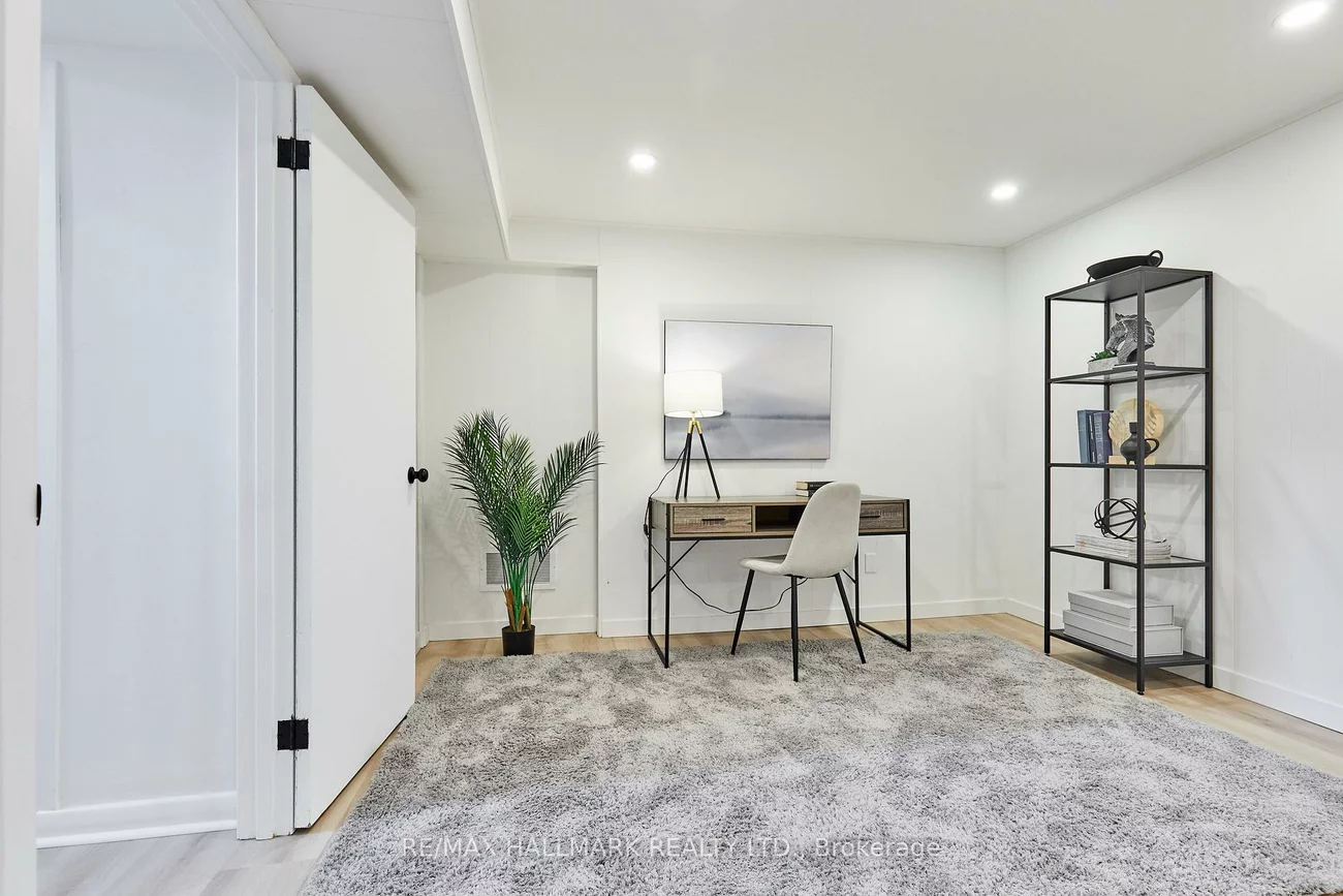 194, Sloane, Victoria Village, Toronto