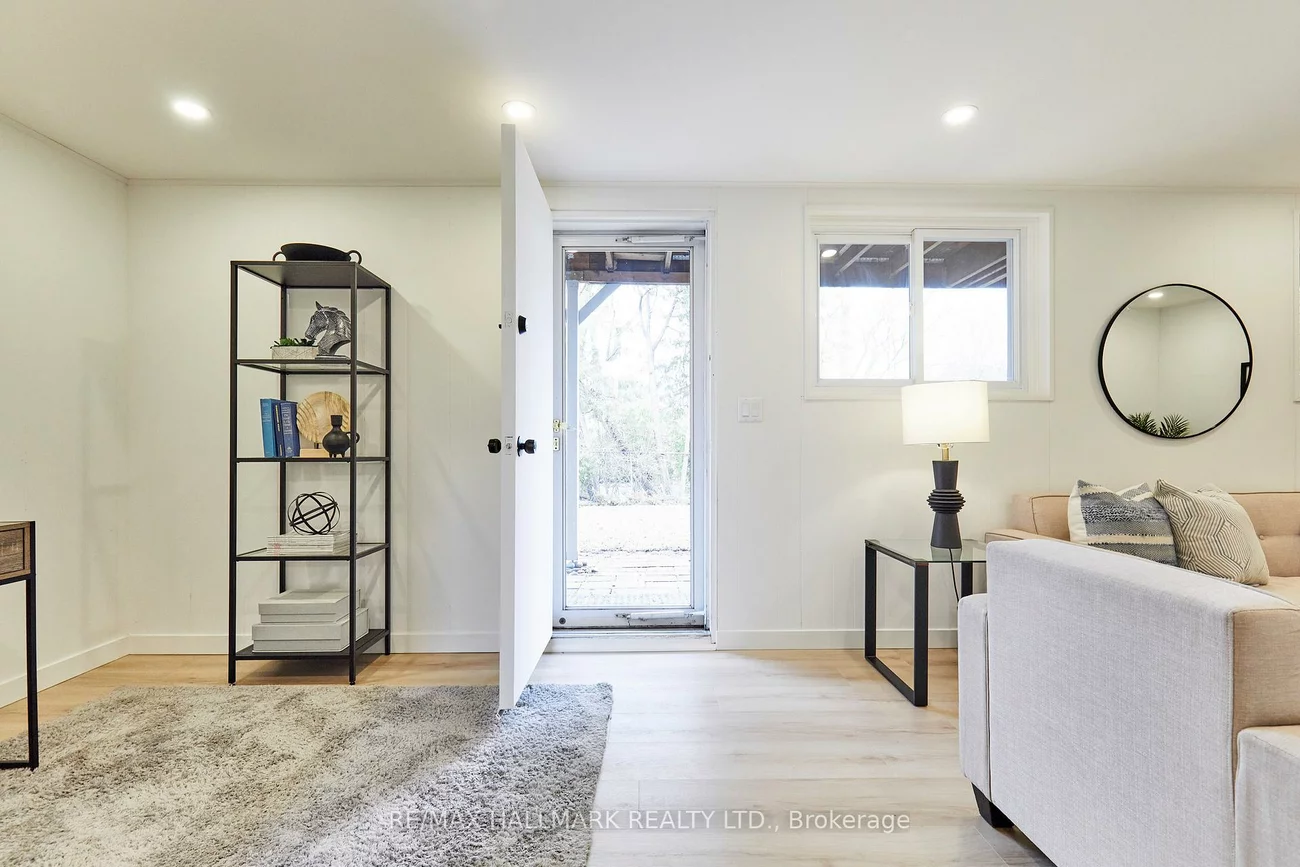 194, Sloane, Victoria Village, Toronto