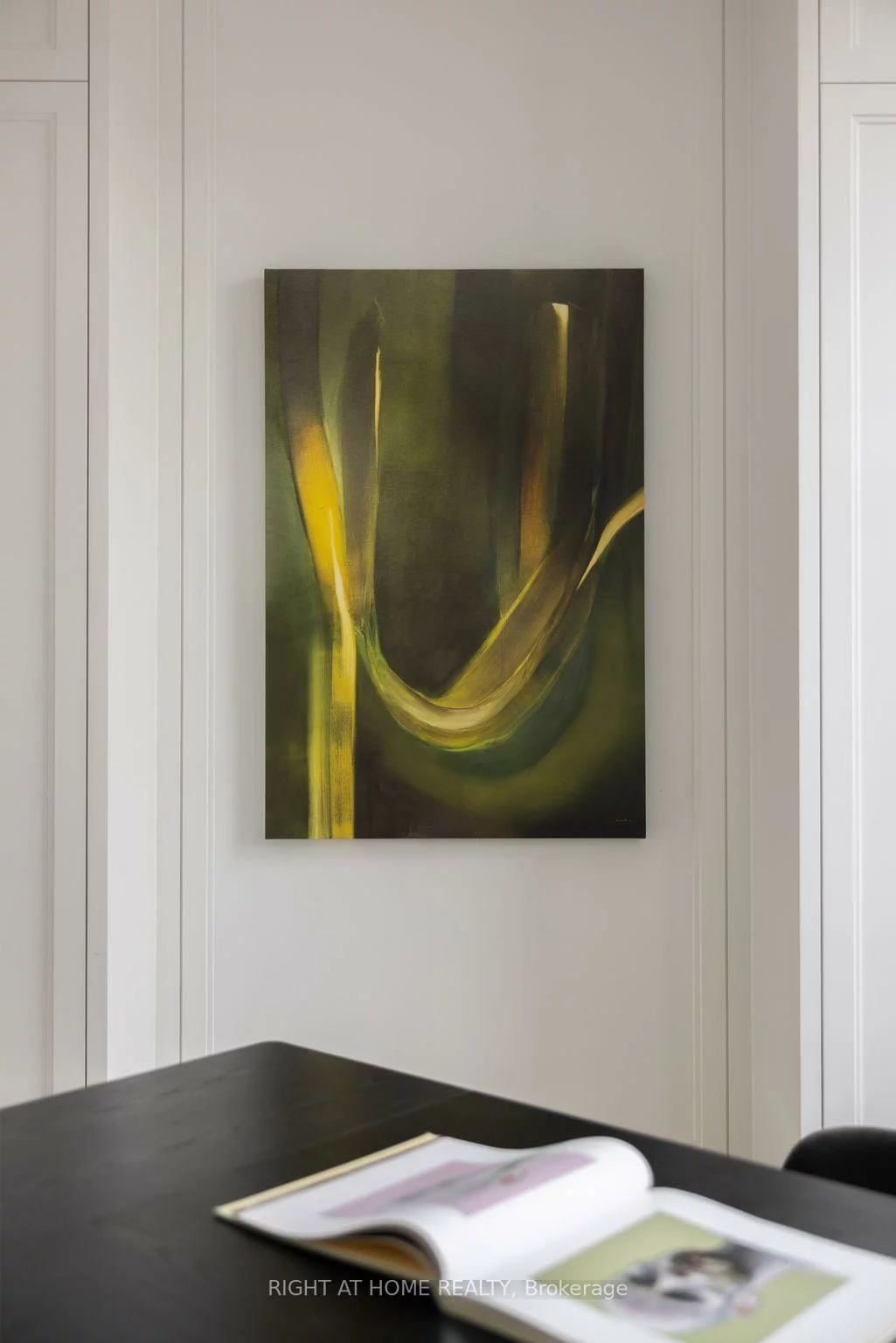 350B, Walmer, Casa Loma, Toronto