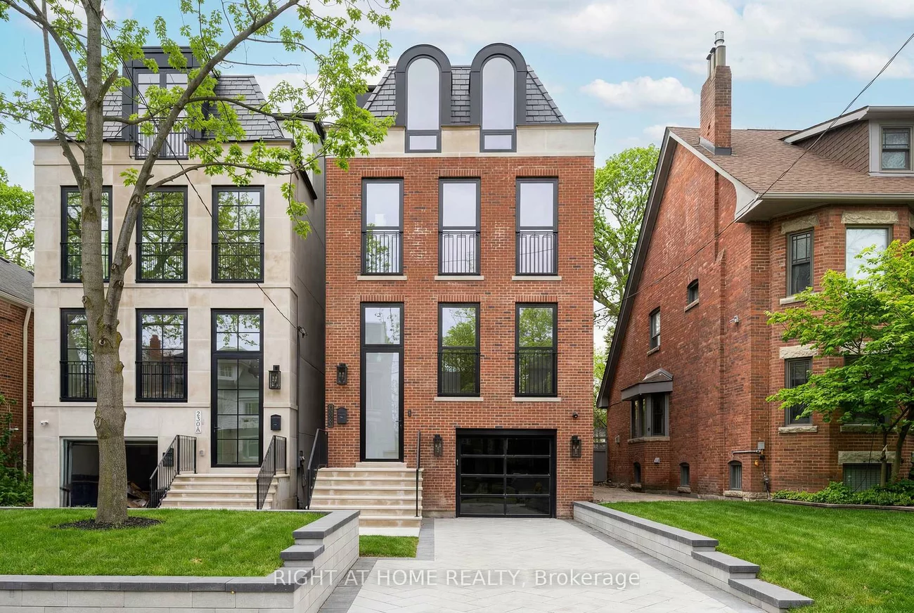 350B, Walmer, Casa Loma, Toronto