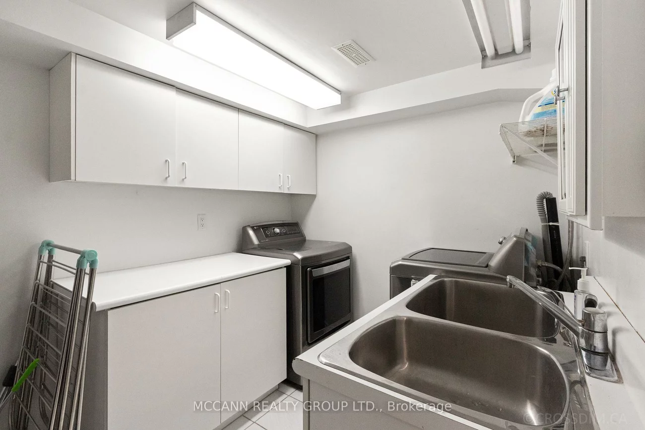27, Strathgowan, Lawrence Park South, Toronto