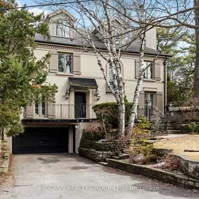 27, Strathgowan, Lawrence Park South, Toronto