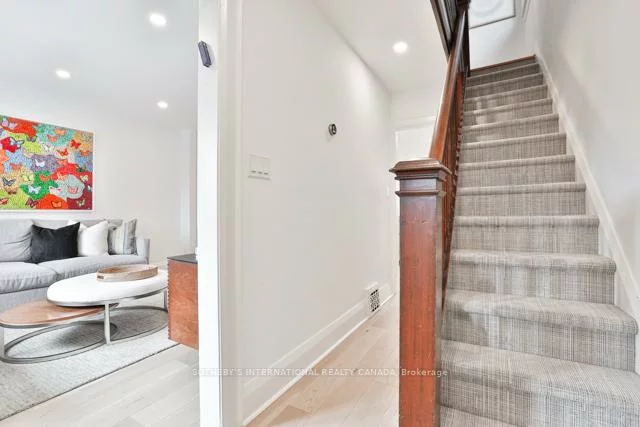 64, Robina, Oakwood Village, Toronto