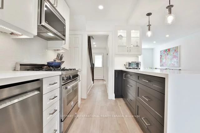 64, Robina, Oakwood Village, Toronto