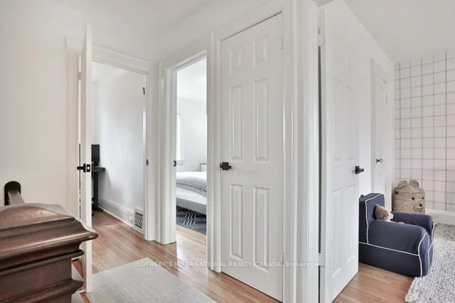 64, Robina, Oakwood Village, Toronto