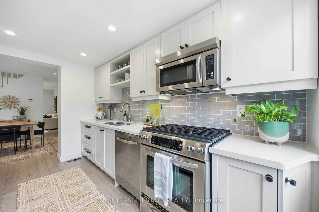 38, Kenwood, Humewood-Cedarvale, Toronto