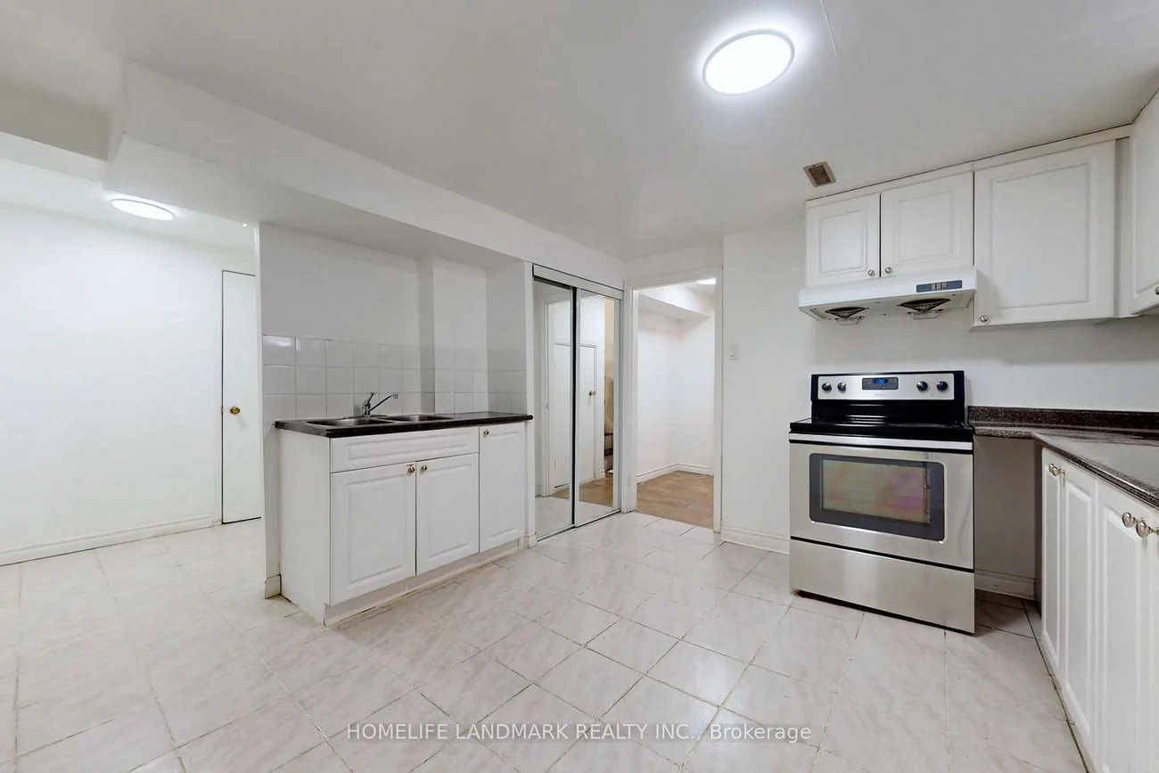 225, Pineway, Bayview Woods-Steeles, Toronto