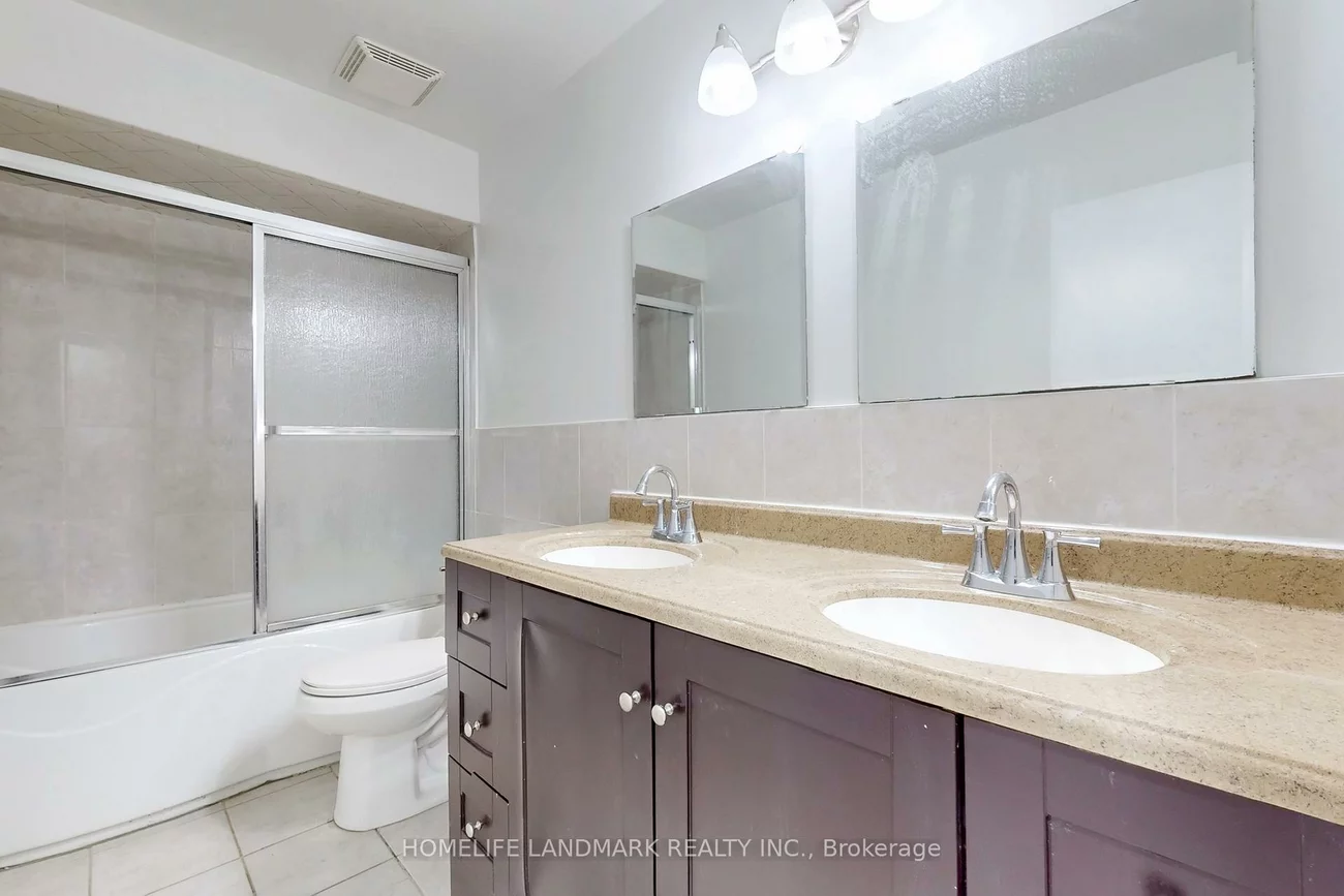 225, Pineway, Bayview Woods-Steeles, Toronto