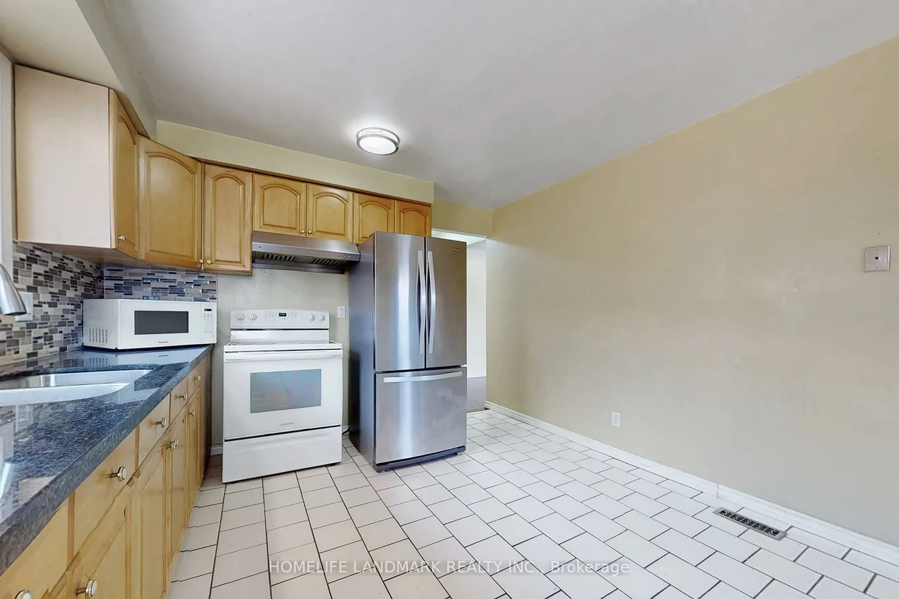 225, Pineway, Bayview Woods-Steeles, Toronto