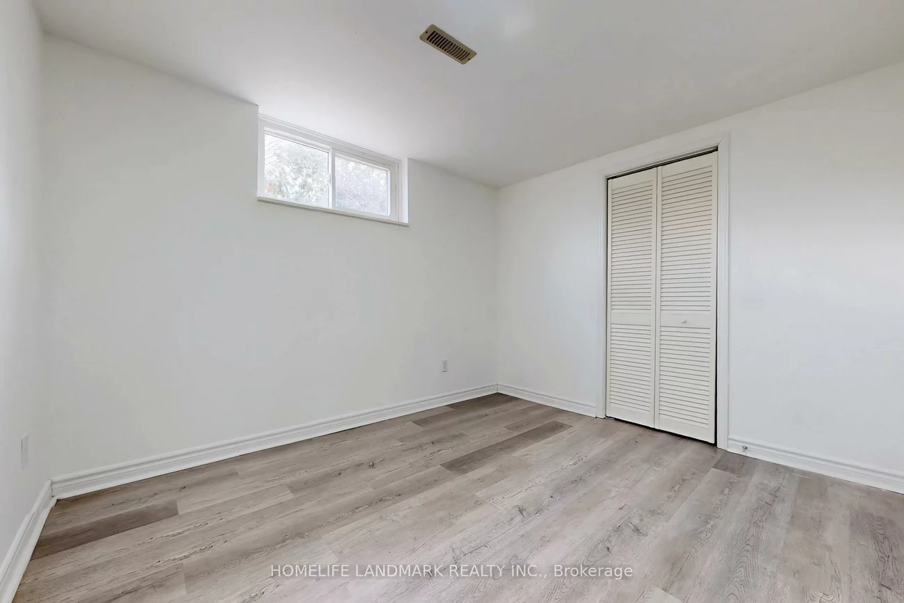 225, Pineway, Bayview Woods-Steeles, Toronto