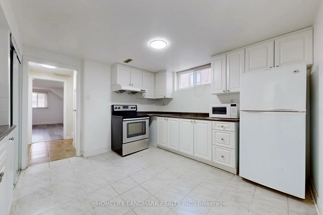 225, Pineway, Bayview Woods-Steeles, Toronto
