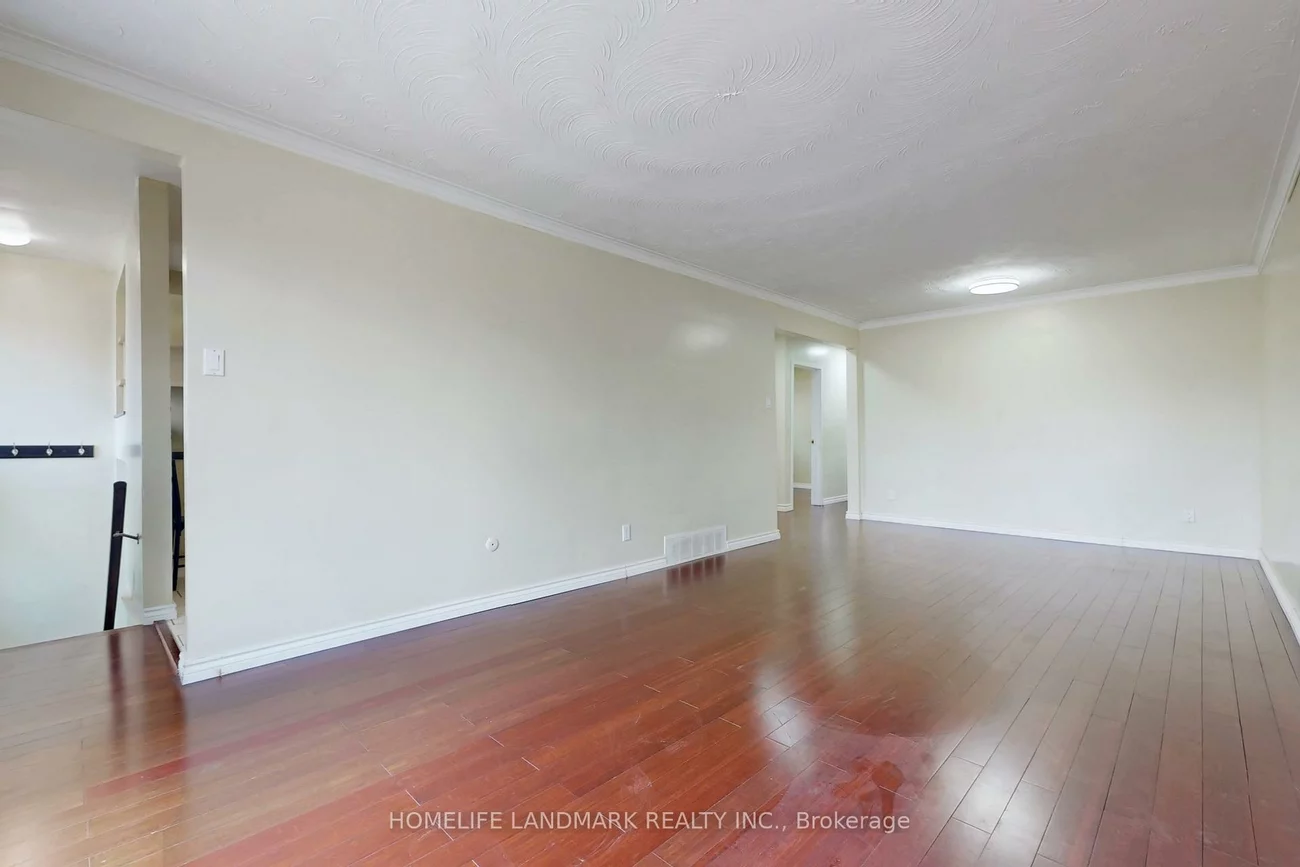 225, Pineway, Bayview Woods-Steeles, Toronto