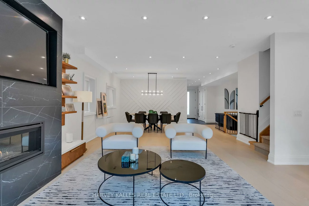 32, Almont, Clanton Park, Toronto