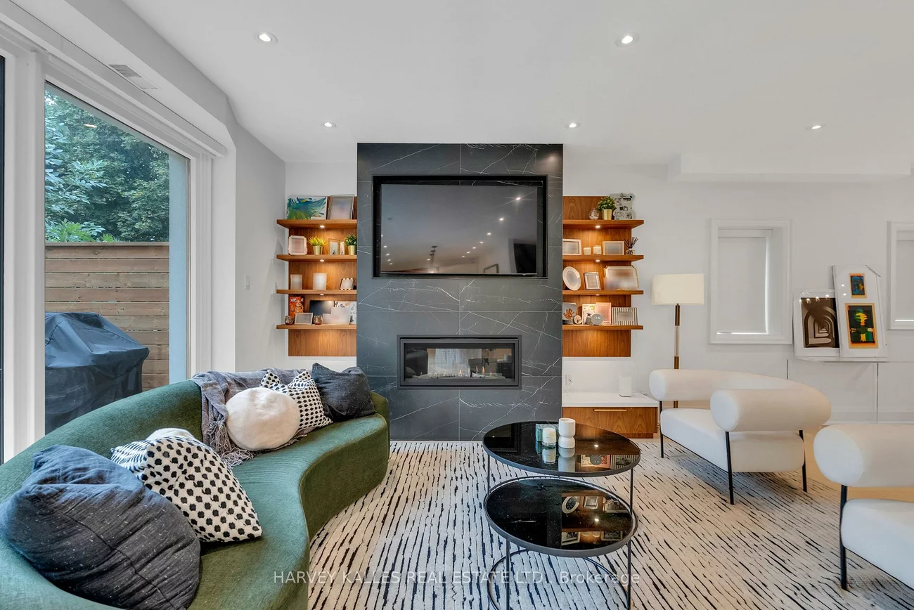 32, Almont, Clanton Park, Toronto