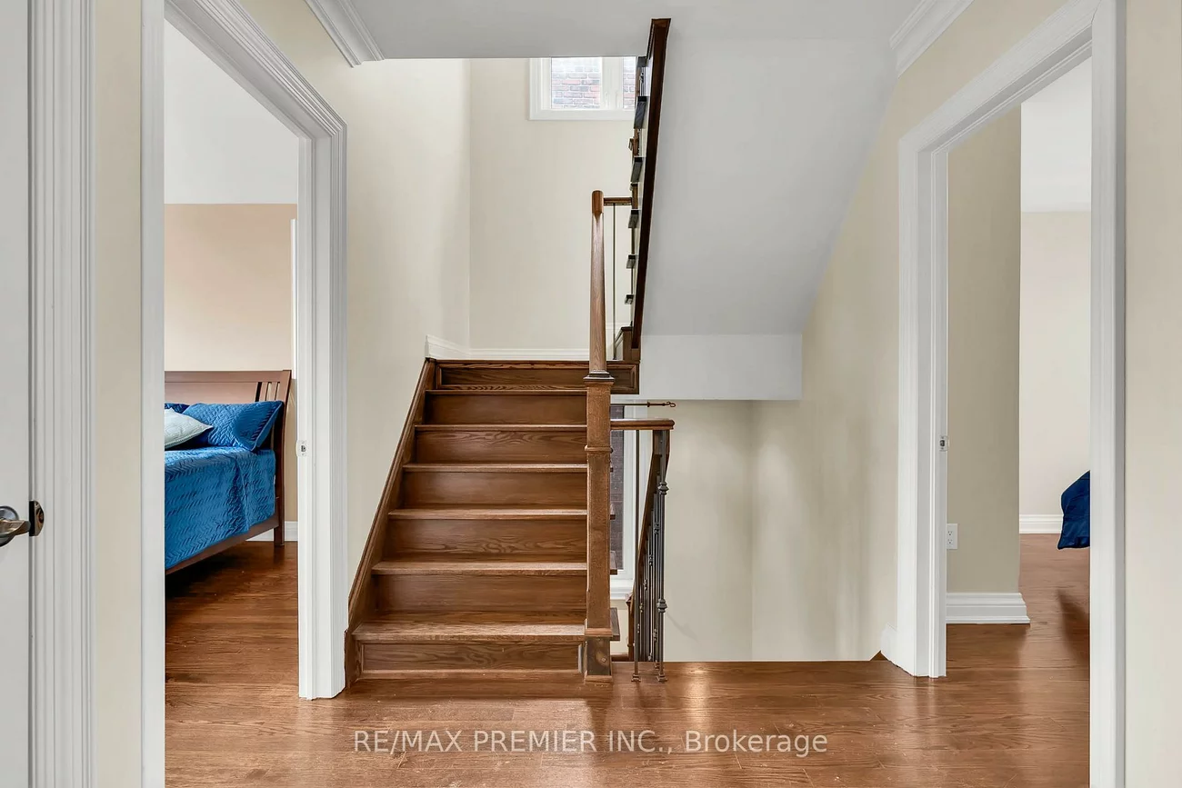 215, Grace, Palmerston-Little Italy, Toronto