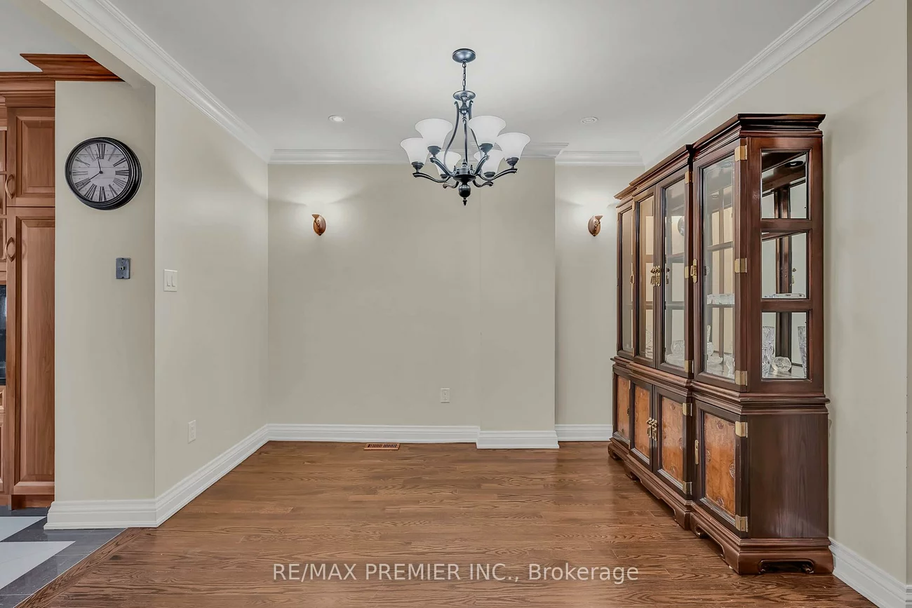 215, Grace, Palmerston-Little Italy, Toronto