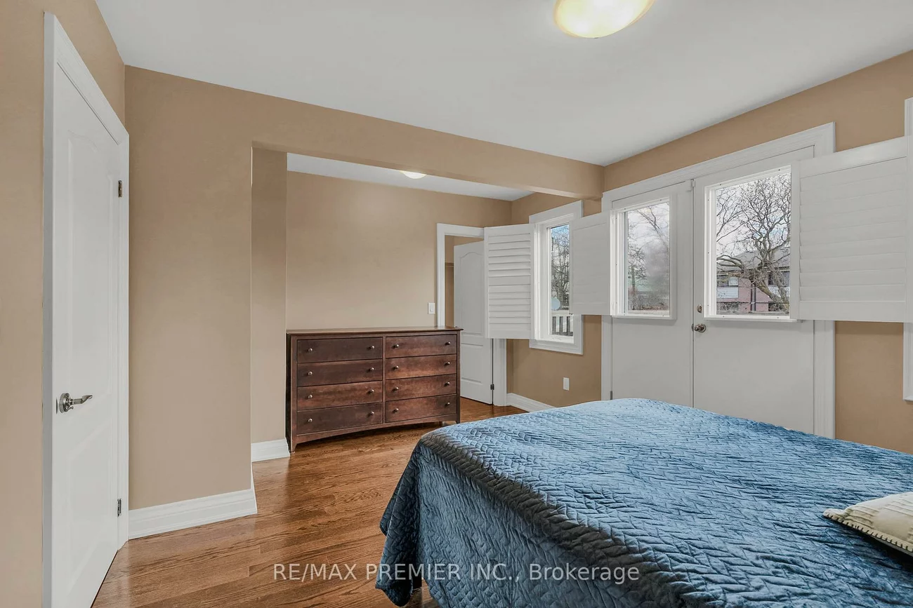 215, Grace, Palmerston-Little Italy, Toronto