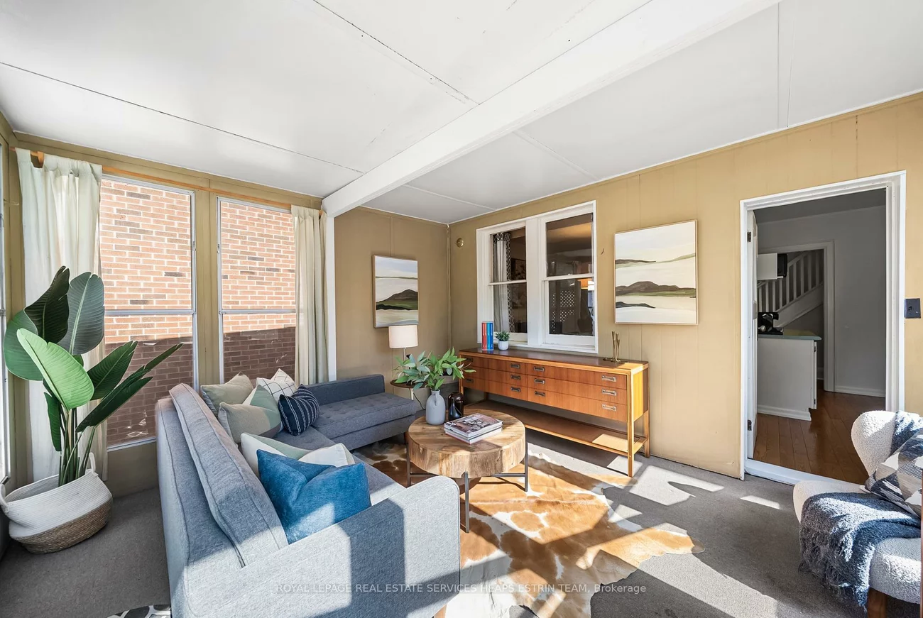 26, MacNaughton, Leaside, Toronto