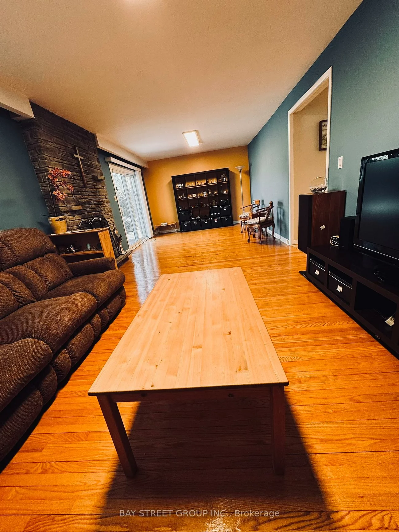 43, Appian, Bayview Village, Toronto