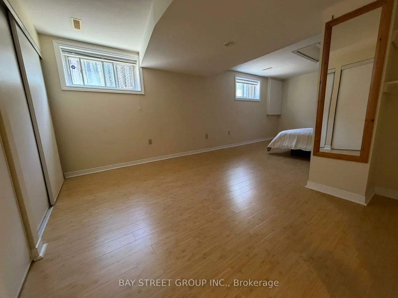 43, Appian, Bayview Village, Toronto