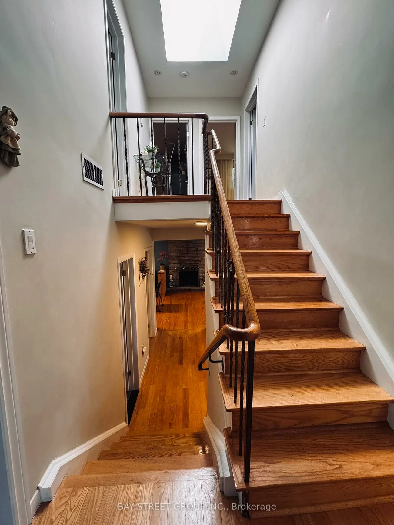 43, Appian, Bayview Village, Toronto