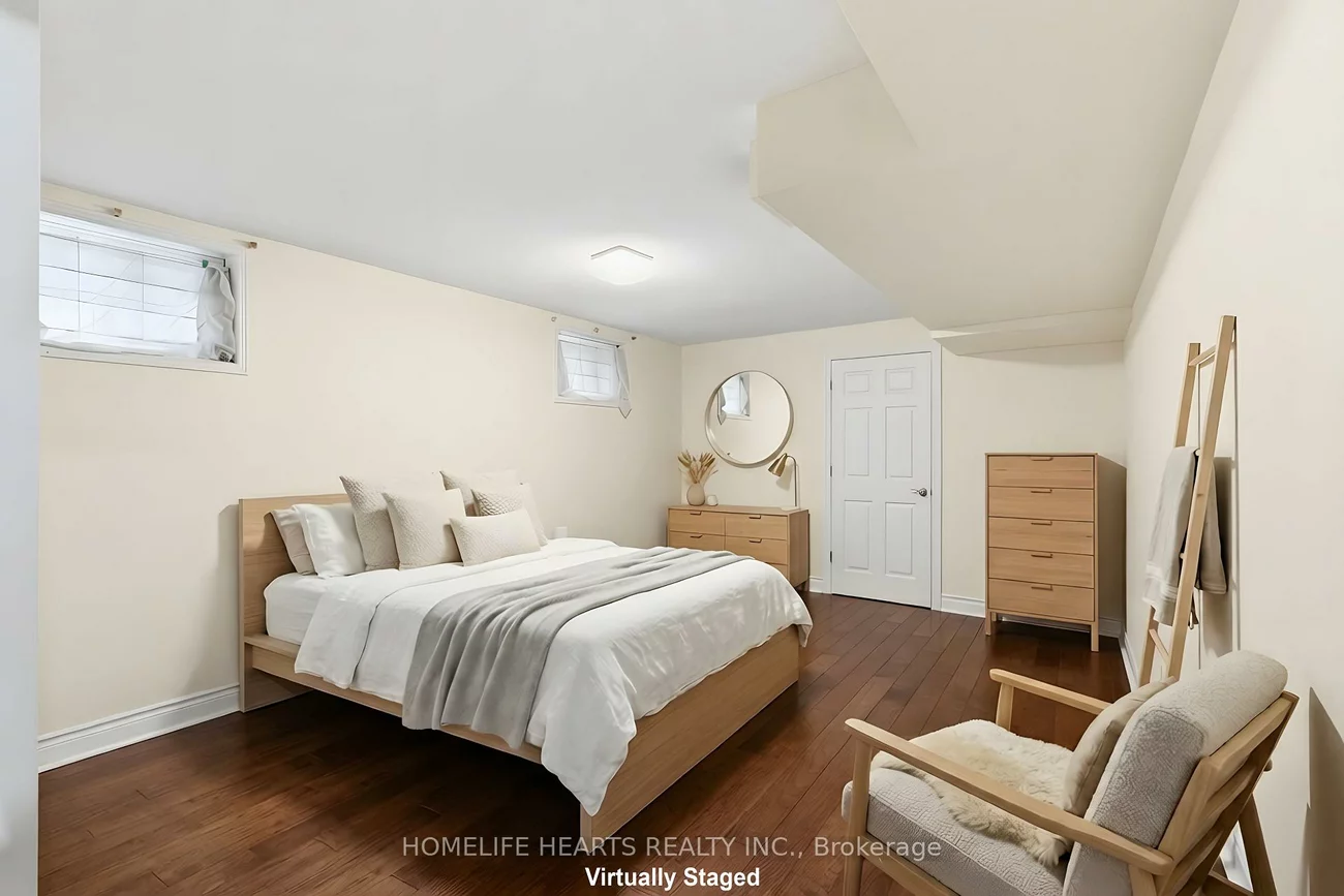 107, Pemberton, Newtonbrook East, Toronto