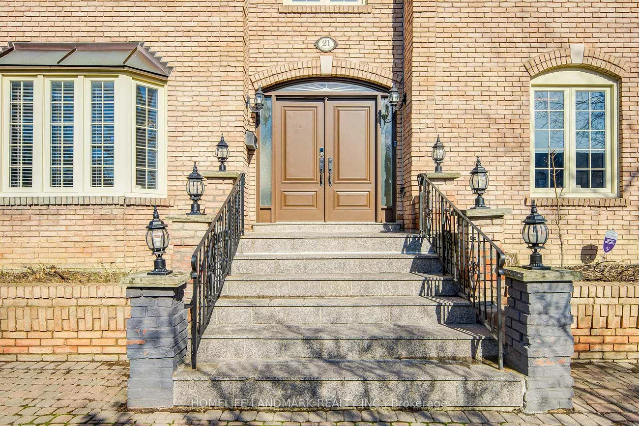 21, Kirkdale, Banbury-Don Mills, Toronto