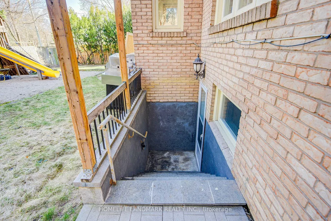 21, Kirkdale, Banbury-Don Mills, Toronto