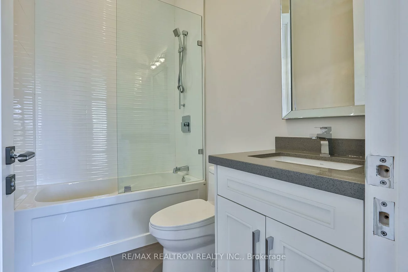 261, Patricia, Newtonbrook West, Toronto