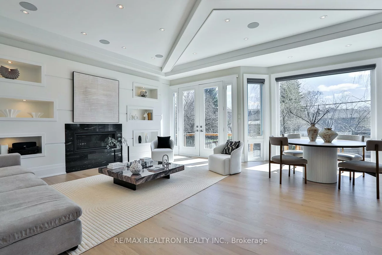 261, Patricia, Newtonbrook West, Toronto