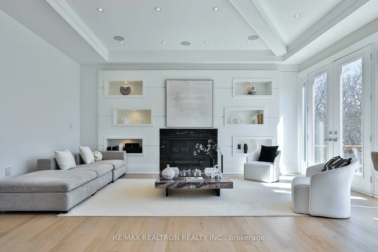 261, Patricia, Newtonbrook West, Toronto