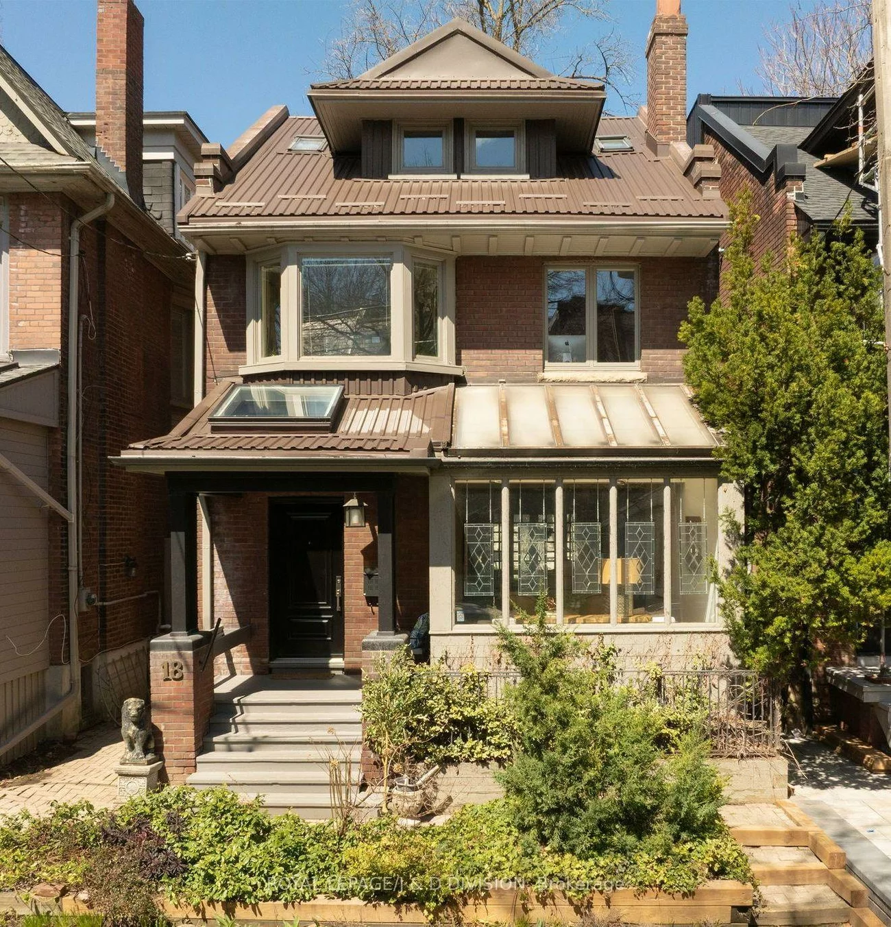 18, Tranby, Annex, Toronto