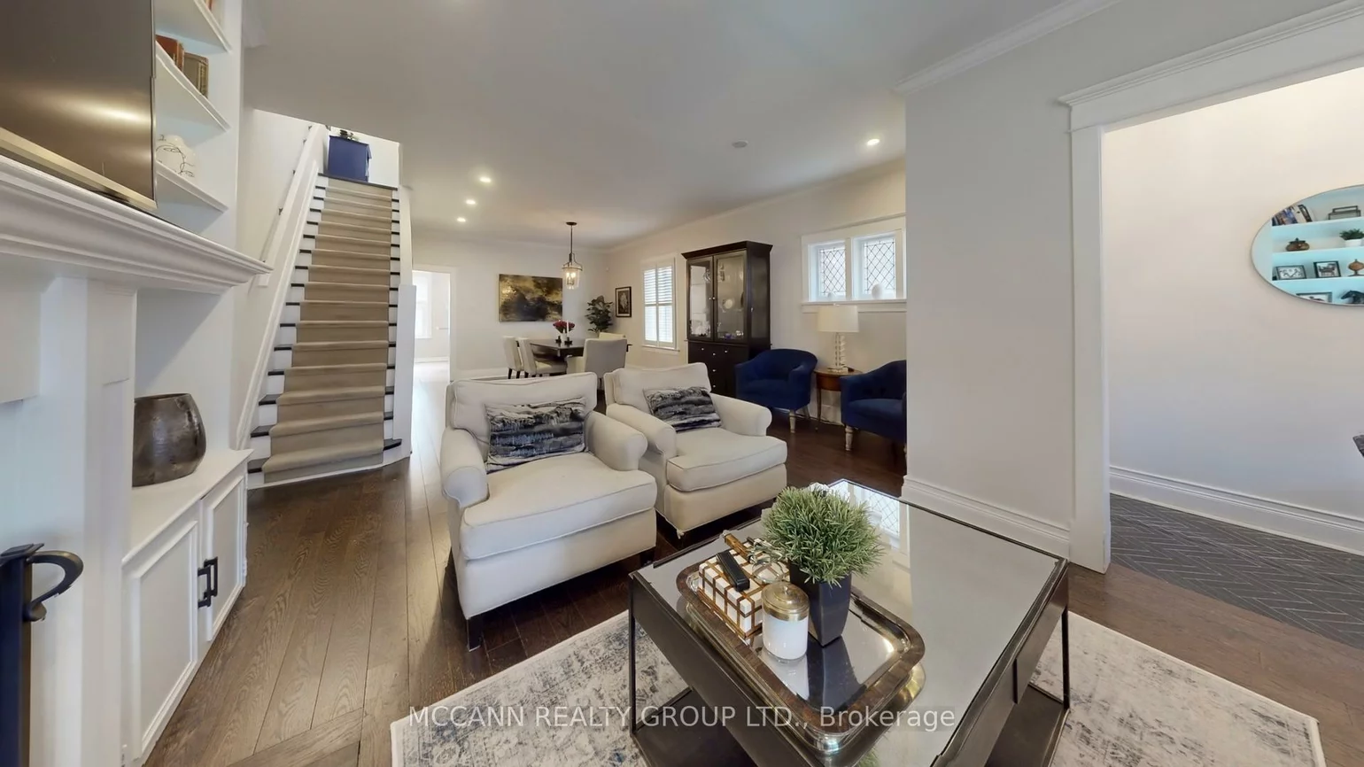 109, Sherwood, Mount Pleasant East, Toronto