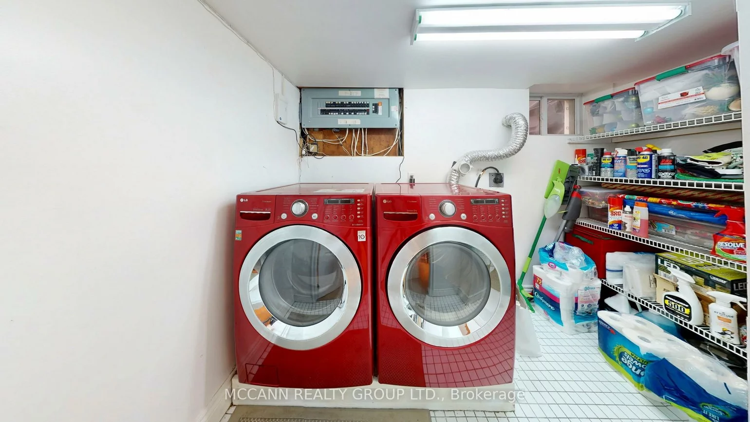 109, Sherwood, Mount Pleasant East, Toronto