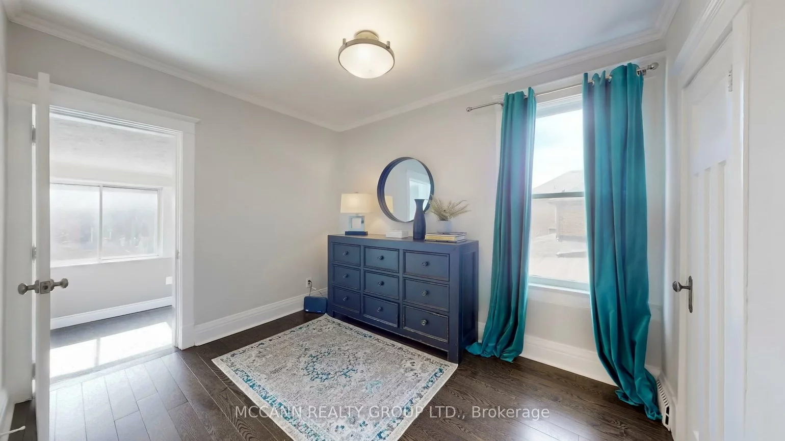 109, Sherwood, Mount Pleasant East, Toronto