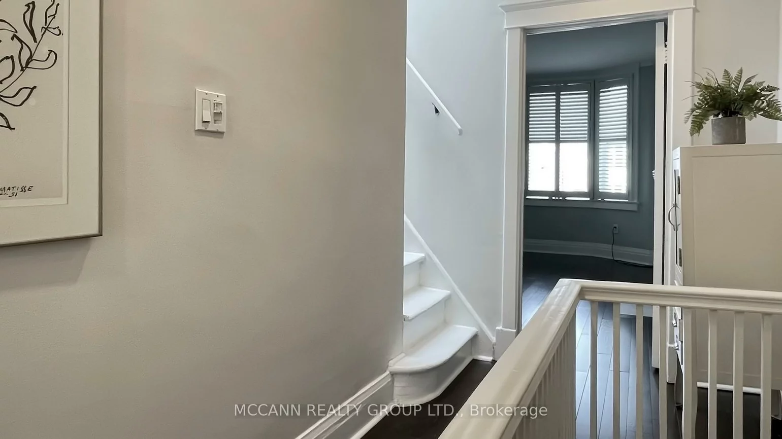 109, Sherwood, Mount Pleasant East, Toronto