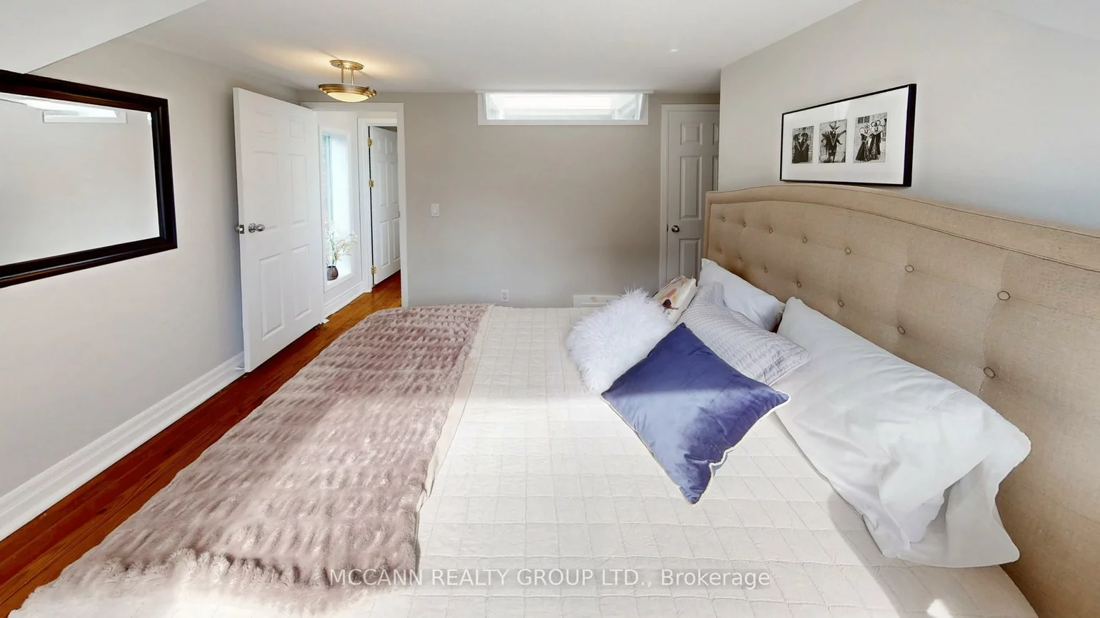 109, Sherwood, Mount Pleasant East, Toronto