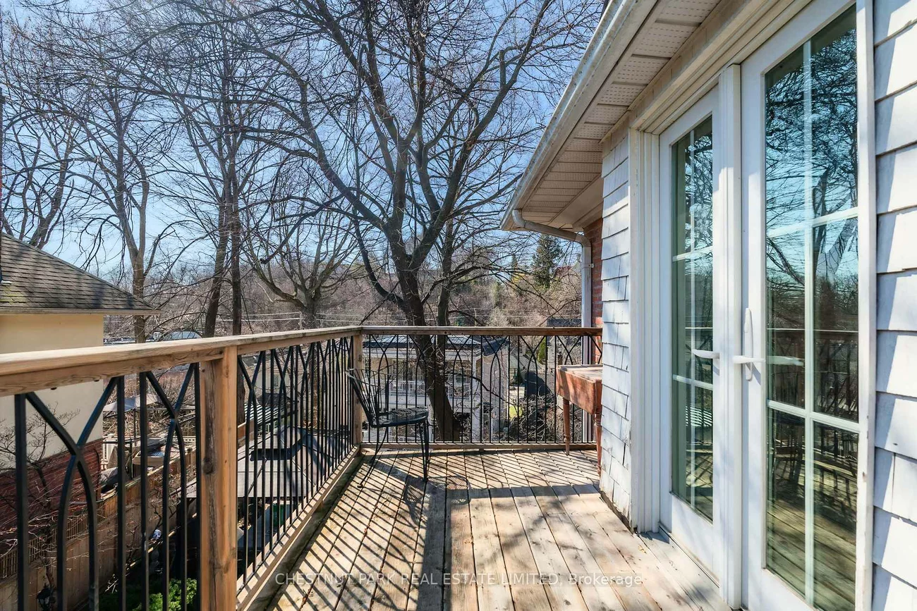 56, Poplar Plains, Casa Loma, Toronto