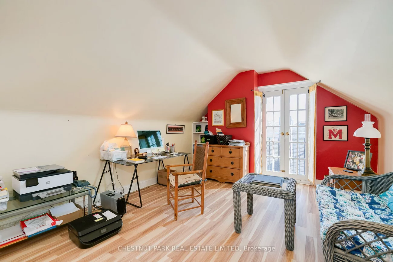 56, Poplar Plains, Casa Loma, Toronto