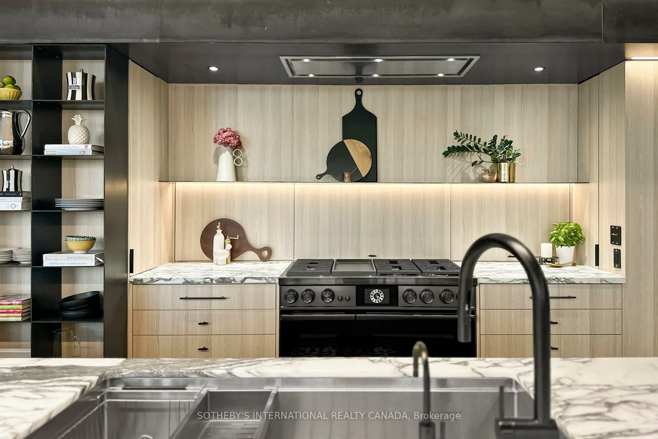 95, Riverview, Lawrence Park North, Toronto