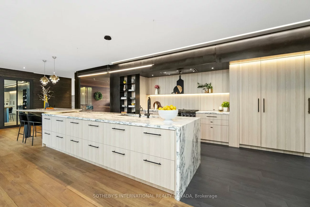 95, Riverview, Lawrence Park North, Toronto