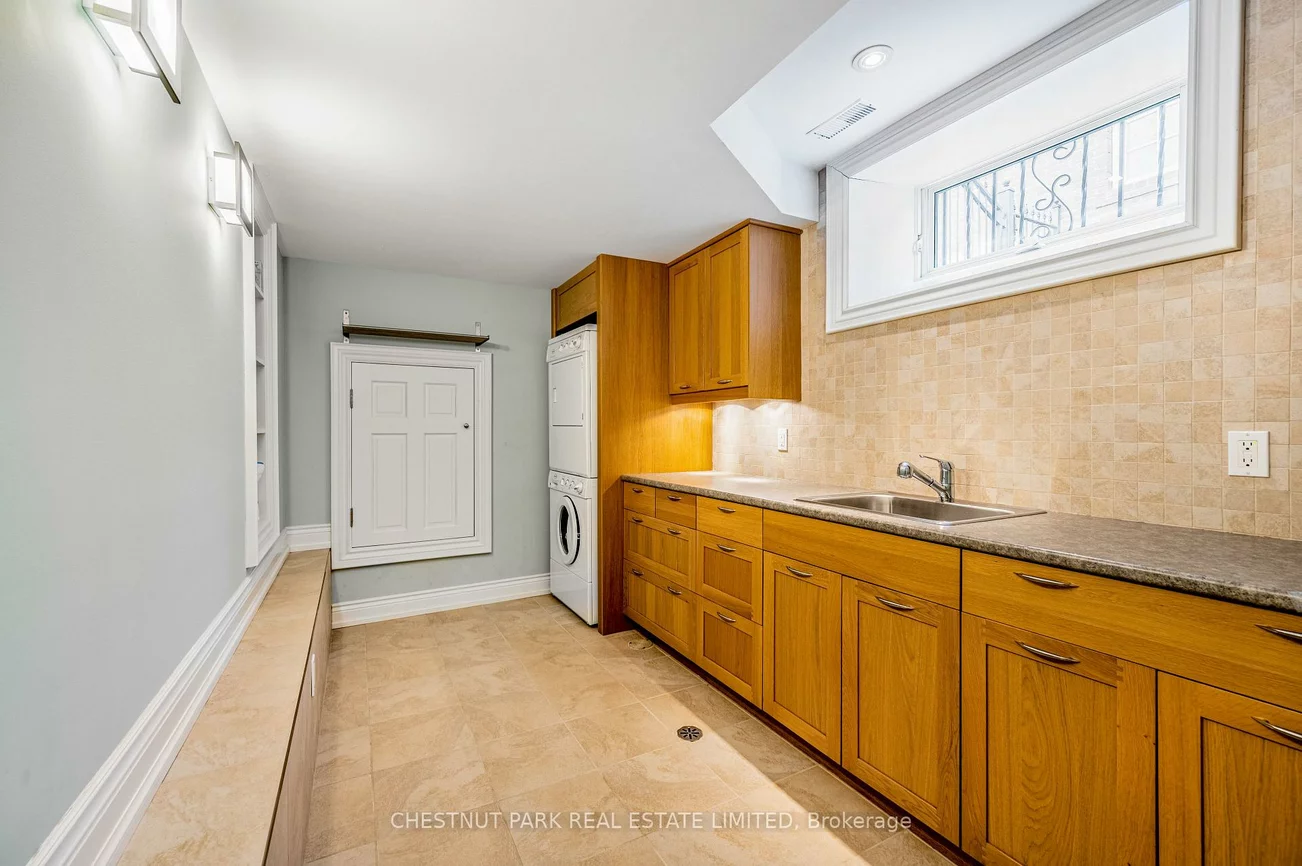 78, Dale, Rosedale-Moore Park, Toronto