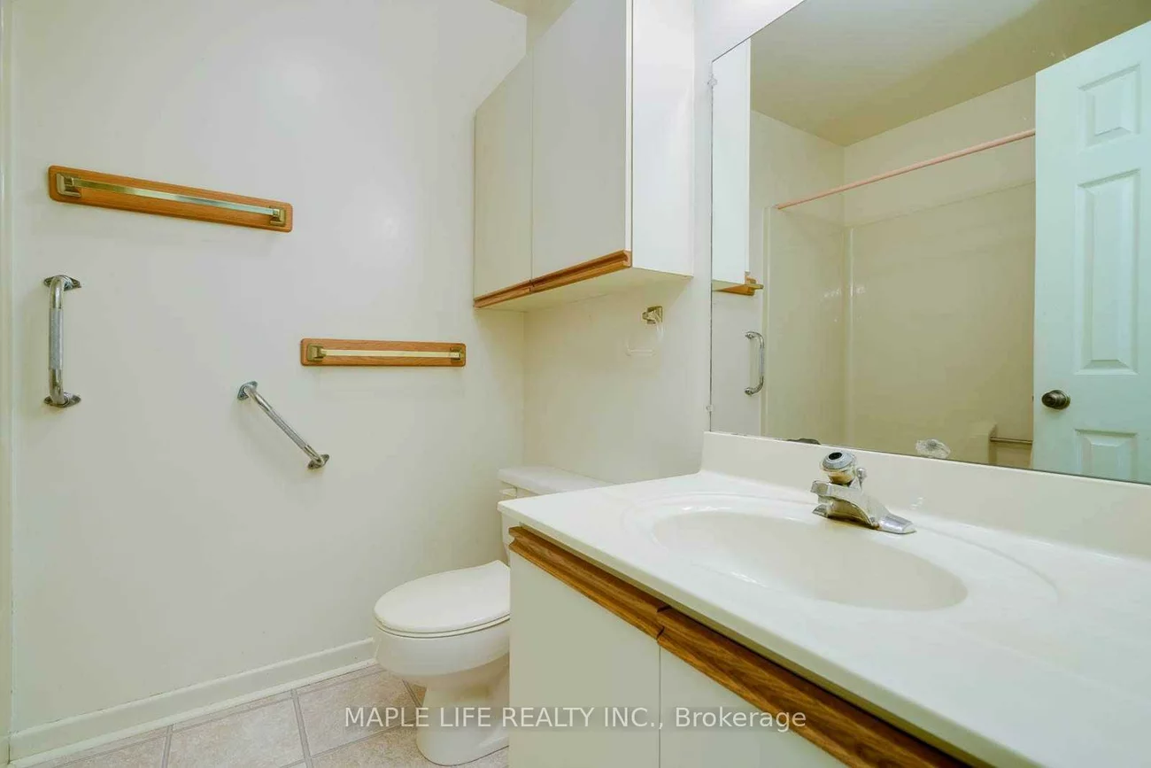 16, Lyndale, Willowdale East, Toronto