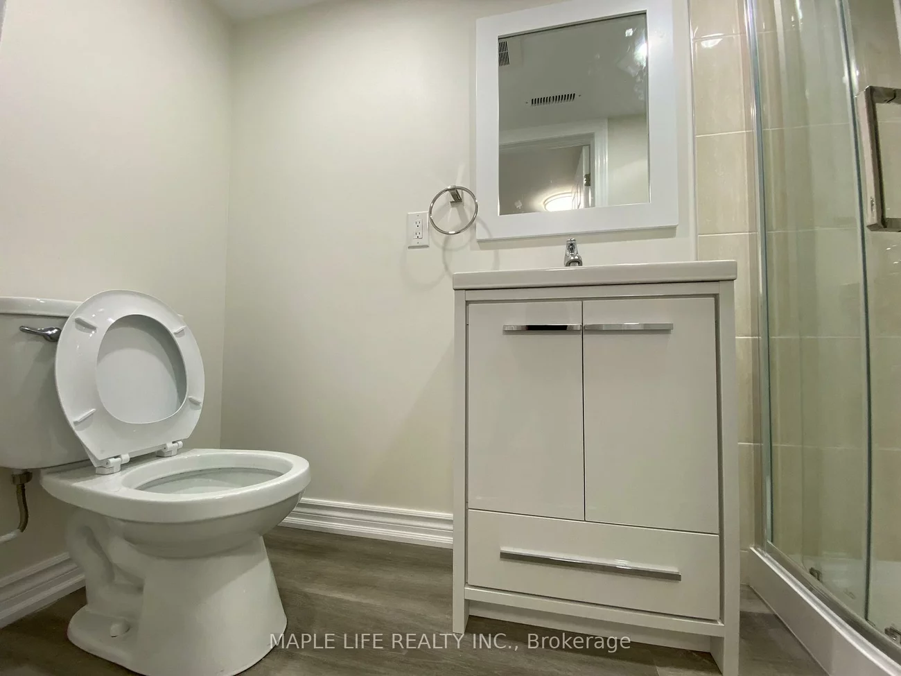 16, Lyndale, Willowdale East, Toronto